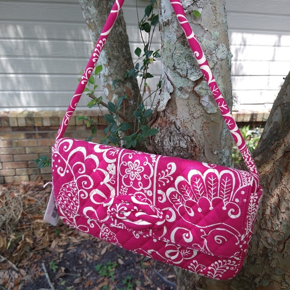Vera Bradley clutch - Picture 1 of 6